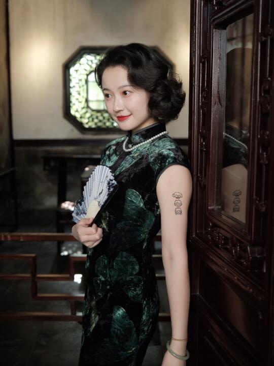 健身人士第一次穿旗袍，嘿嘿～