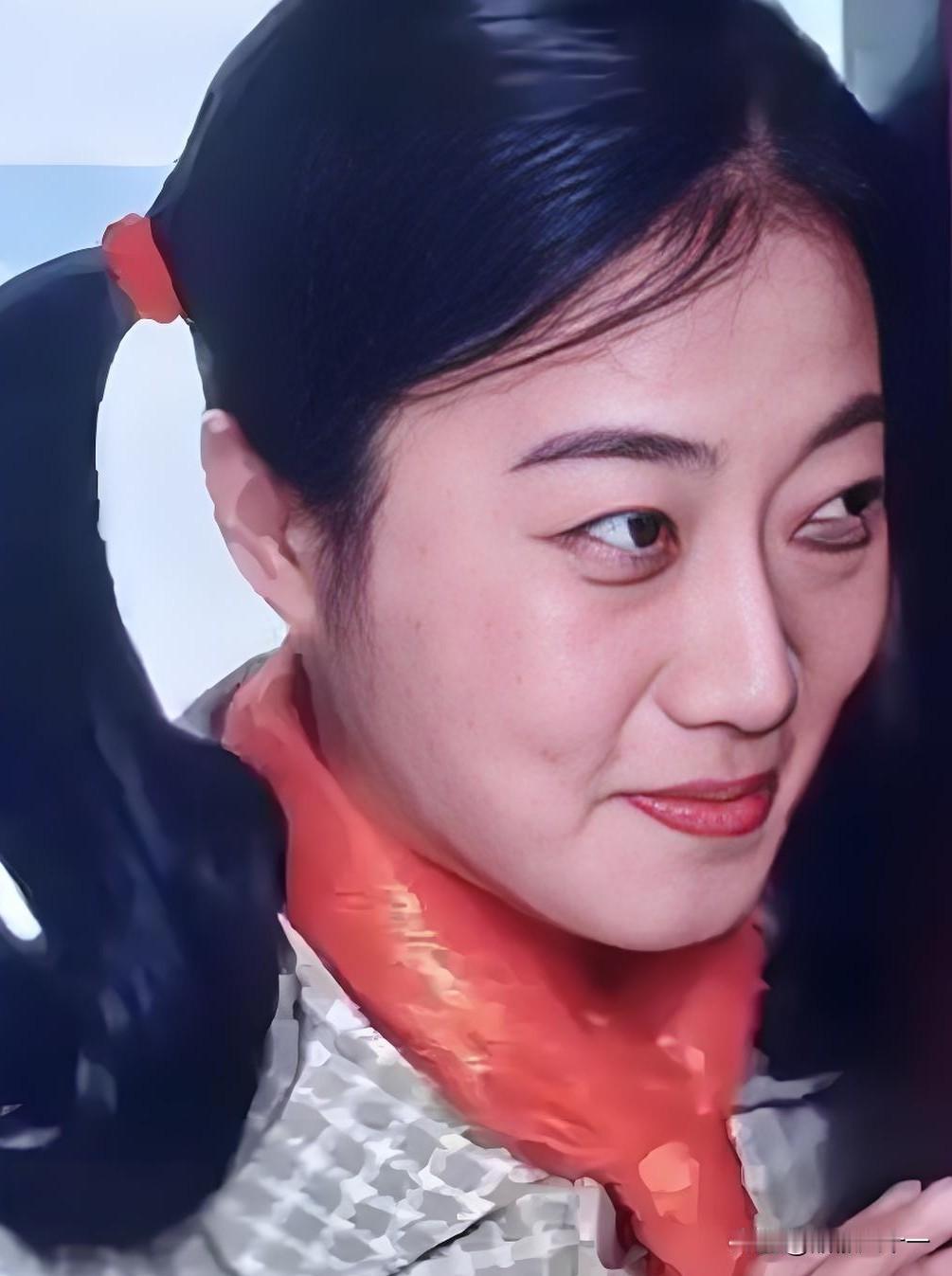 大家有没有觉得,每次《依依向北风》刘天瑶一出场,就总有种演这角色的演员都