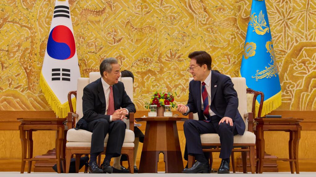 中国拒绝窜访台湾的外国议员访华，引起高度关注，韩国表示遗憾。8月21日，韩国