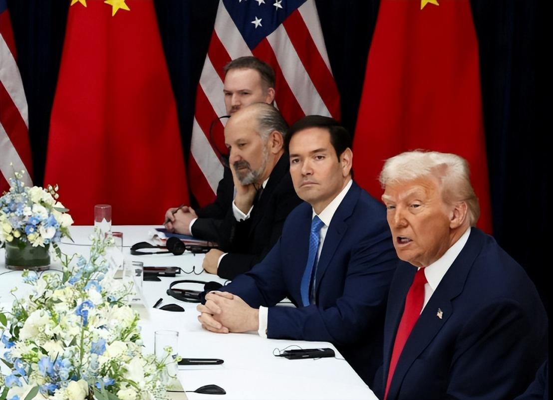 特朗普刚与中国谈完就火速回国,两场恶战等着他,美军高层纷纷签署保密协议! 3