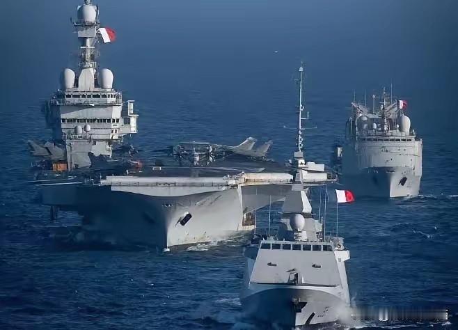 没开炮，没拦截，荷兰战舰直接瘫痪在海面！荷兰海军一艘战舰，前几天跑到咱们西沙附