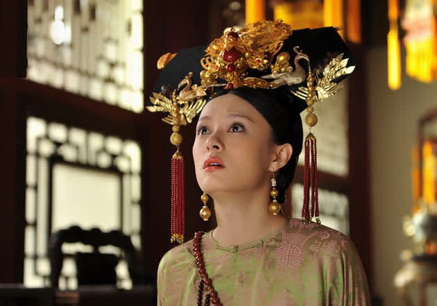 孙俪曾爆料：拍《甄嬛传》期间，没有人敢靠近蒋欣，不是因为她饰演的华妃霸气，而是担