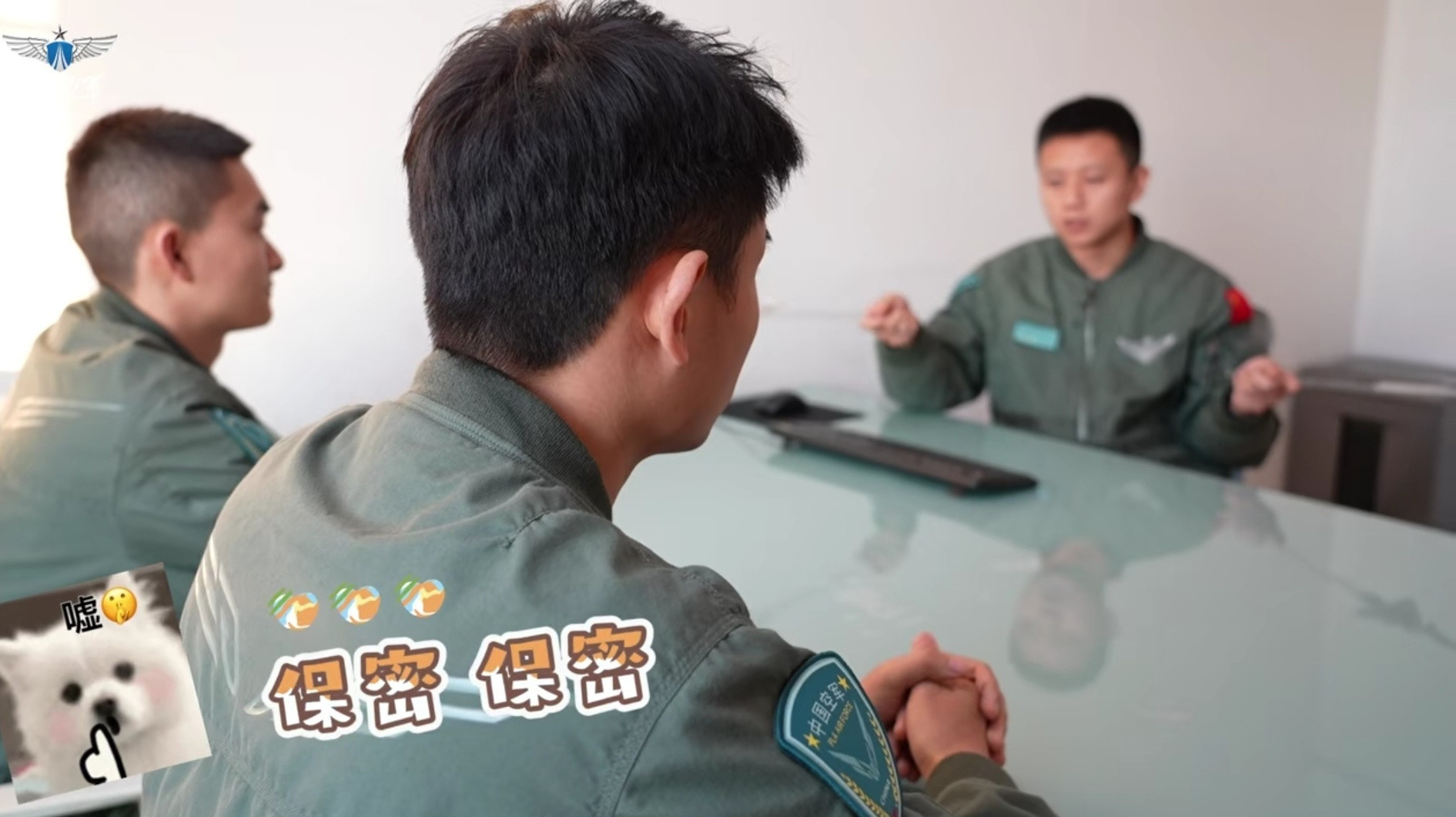 每天认识一件兵器北部战区某部换装了新型衍射平显的歼10C，同时该部也在试装新飞行