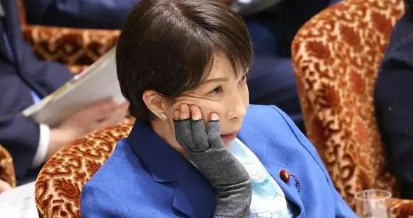 不对劲！美日联手对华发难，怎么反倒给自己挖了坑？就在中日关系愈演愈烈的时候，