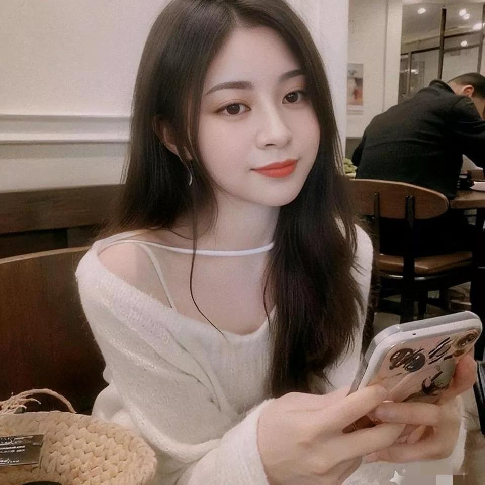 在咖啡馆的午后，沉浸在精致的时光里📱✨秋日里的咖啡馆居家浪漫下午茶甜系下午