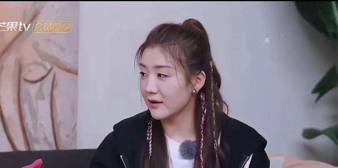 陈梦不接受相亲陈梦：我不能接受了相亲，我感觉很尴尬，都尴尬，我反正感觉会很尴尬
