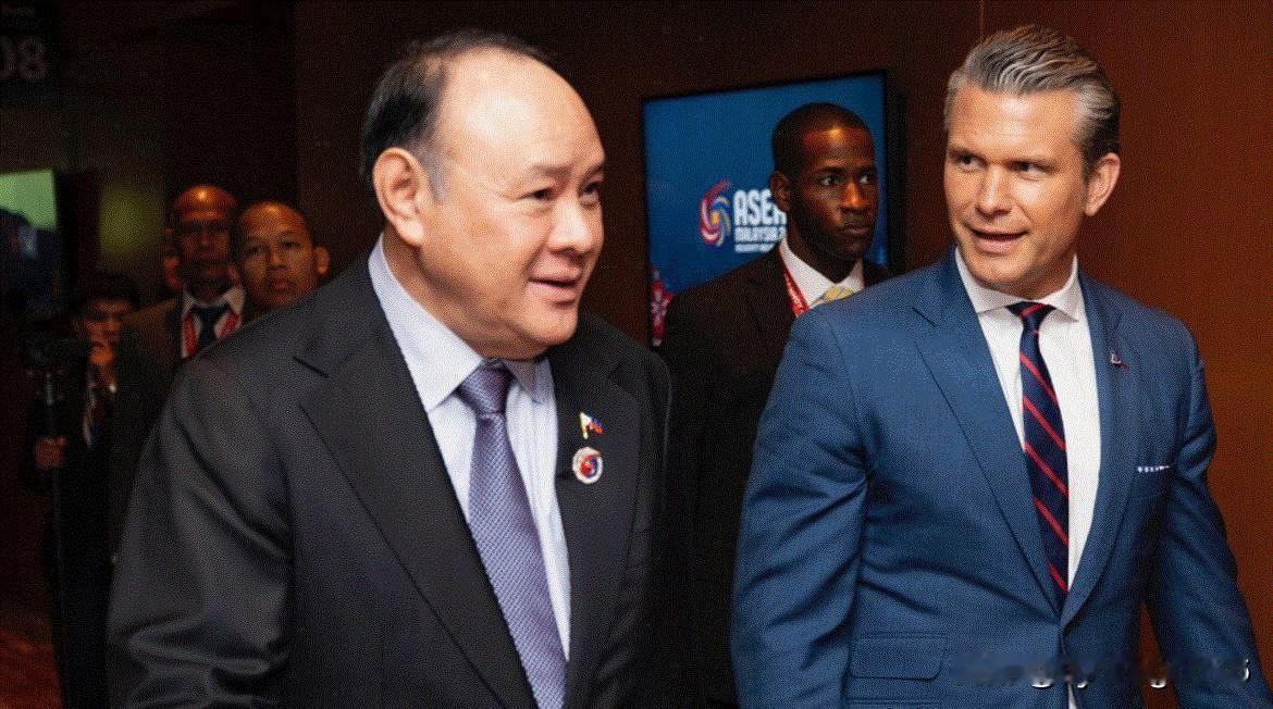 🇵🇭🇺🇸美国和菲律宾正在组建一支南海联合特遣部队。10月31日，美