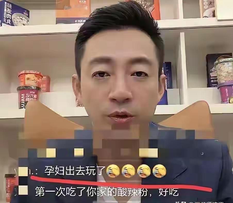 小菲在赚钱这事情上，特别认真，有一次采访他也说过，利润很低，需要靠销量，努力把量