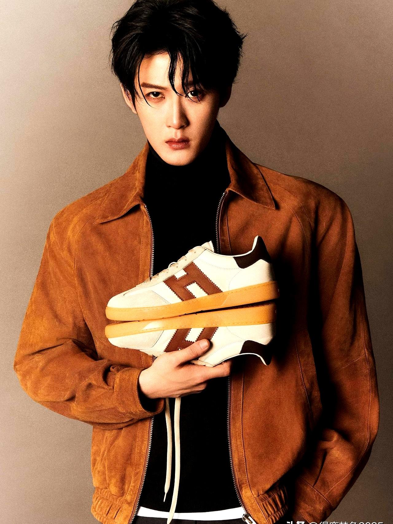 谁懂啊，短短4个月拿下顶奢RV全球title檀健次4个月拿顶奢RV全球t