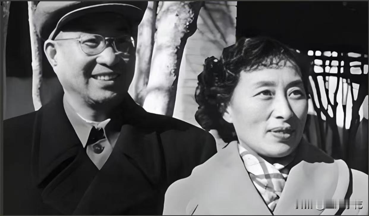 1943年，陈赓娶到延安最难追的姑娘，婚后却到处吹牛是她倒追，战友当场揭穿：你那