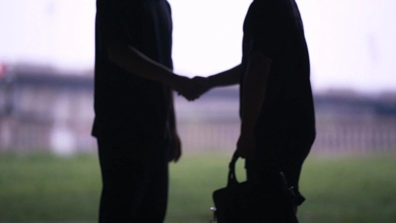 惊心动魄！4月16日中国连发两起泄密大案，两位普通人截停惊天危机4