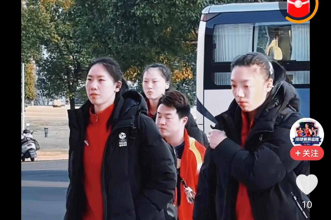 施海荣：来到上海卢湾体育馆客场作战，已取得有利形势的江苏女排应该保持一颗平常心，