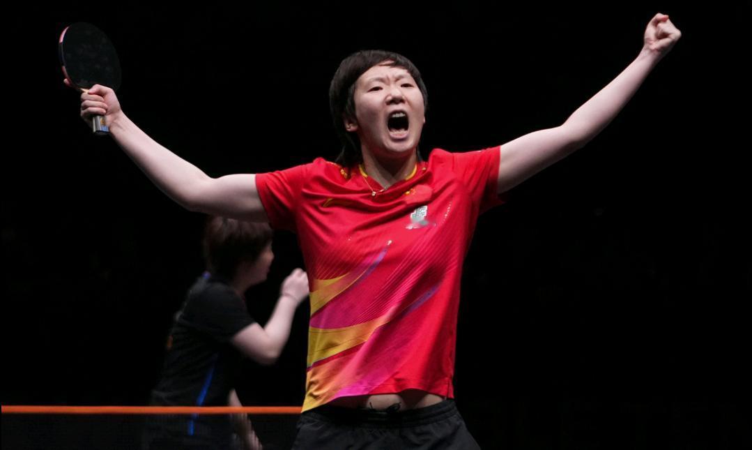 WTT香港总决赛王曼昱女单夺冠12月14日，在香港体育馆举行的世界乒乓球职业大