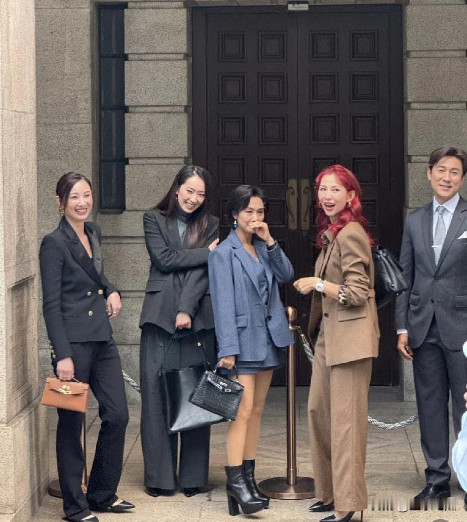 这几位演员里你能认出几位呢？要是全都认识，那你铁定是八九十年代港剧的忠实粉丝；要