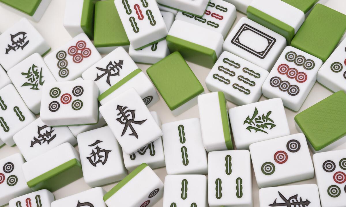 打麻将我喜欢后面有人看好多麻友说打麻将的时候，不喜欢后面有人看牌，我喜欢有人在