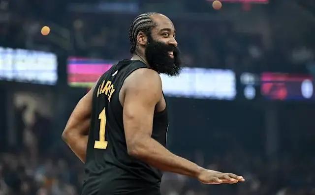 谈到哈登对骑士的改变，独行侠主帅基德说：“米切尔和其他队员能得到这样的帮手，直接