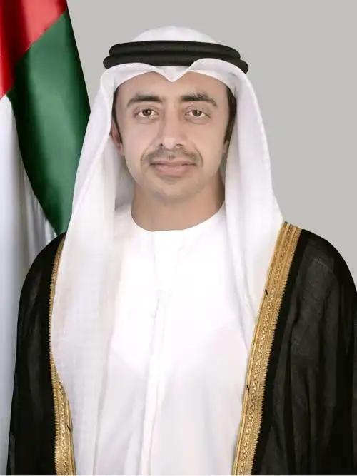 伊朗打对了，把伊斯兰世界最大的叛徒揪出来了！ 伊朗的导弹砸向波斯湾南岸，没敲