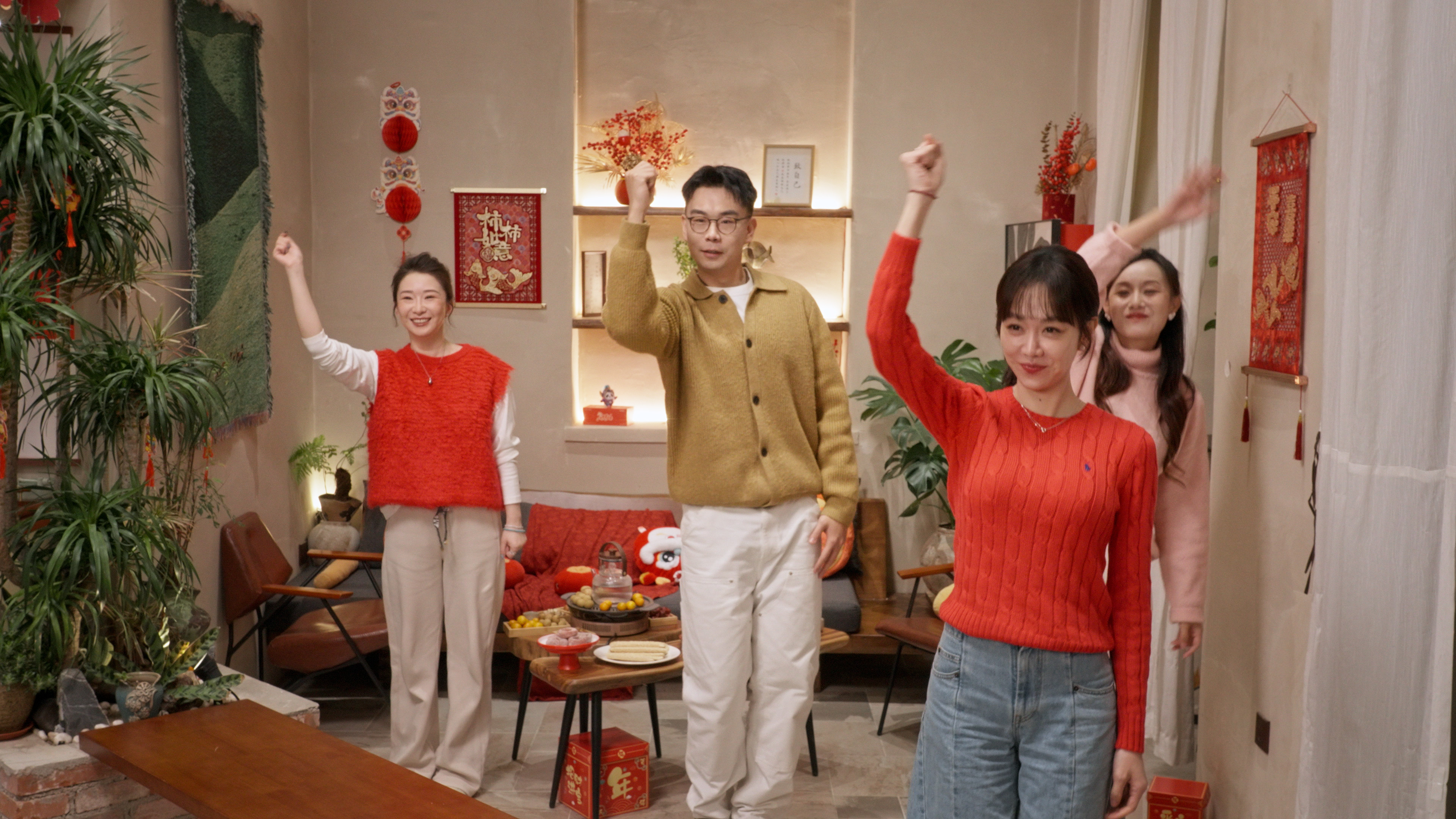 为什么现在大家都越来越重视过小年了因为小年就是过年的第一天，这个小年是送“灶王爷