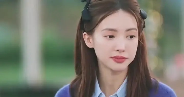 金晨饮酒行为解析：理性看待公众人物的酒量展现