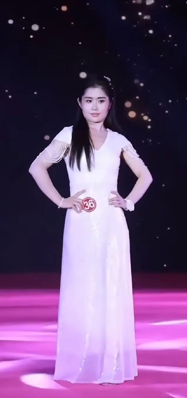 [吃瓜]“中华小姐”辽宁赛区🔥了，因为这“国字脸冠军”过于惊悚[思考]不知