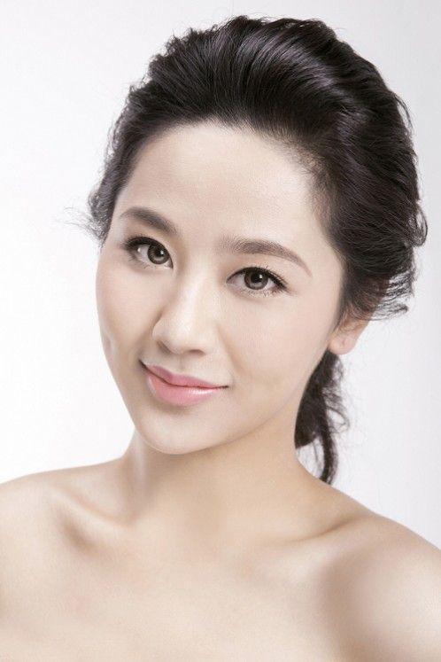 40岁女星胡静如此撩人, 网友: 一看以为是杨紫了