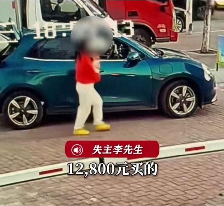 秦皇岛美卡犬被盗事件后续来了，剧情越看越解气。4月22日，一名女子买海鲜不仅当场