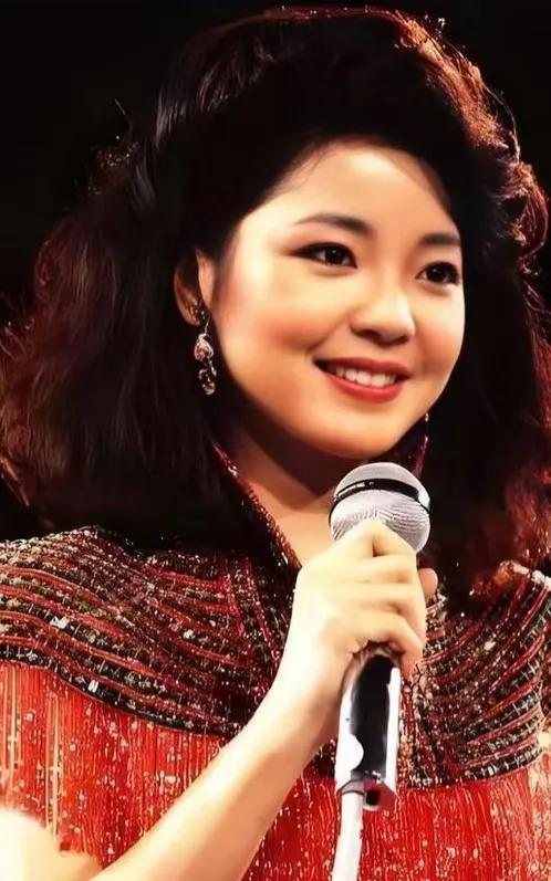 邓丽君（1953年1月29日-1995年5月8日），中国台湾杰出女歌手。她的歌声