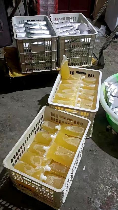 你掏钱买的“鲜果冷榨”NFC果汁，生产车间里可能连一片橘子皮都找不着。202