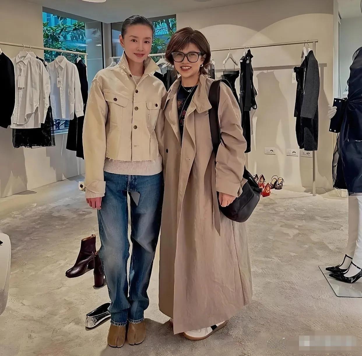 都知道董洁花期短，即便如此，45岁的她依然秒掉一众普通人。众所周知，娱乐圈吃