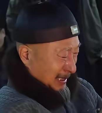 72岁陈佩斯，悲痛发文！8月11日中午，陈佩斯突然更新社交账号，悲痛的发文悼念