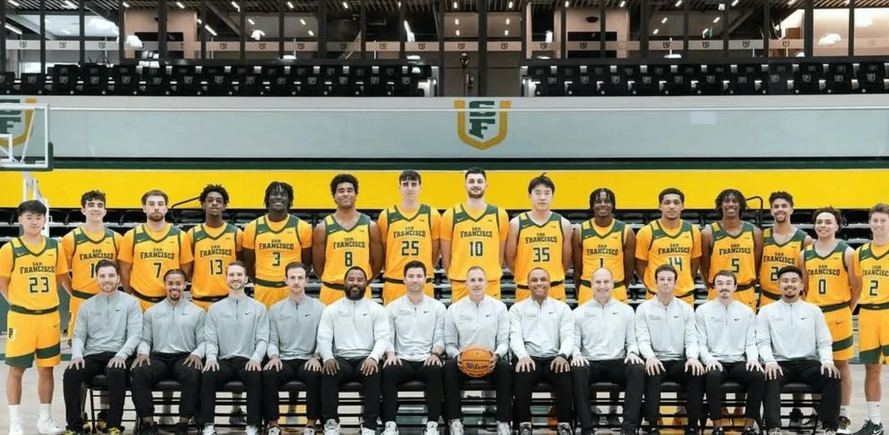 王俊杰未来可期!亚洲杯一阵容,也不是充话费送来的。这一届,亚洲杯王俊杰收获巨