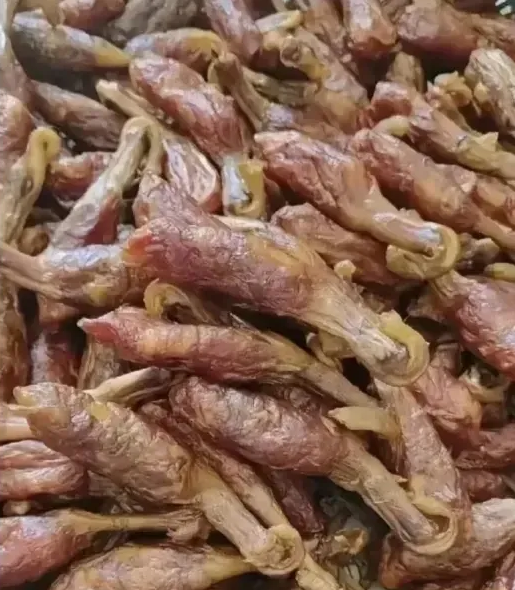 在朋友家吃过一次这个美食，我觉着挺好吃的。有吃过的吗？知道叫什么名字吗？