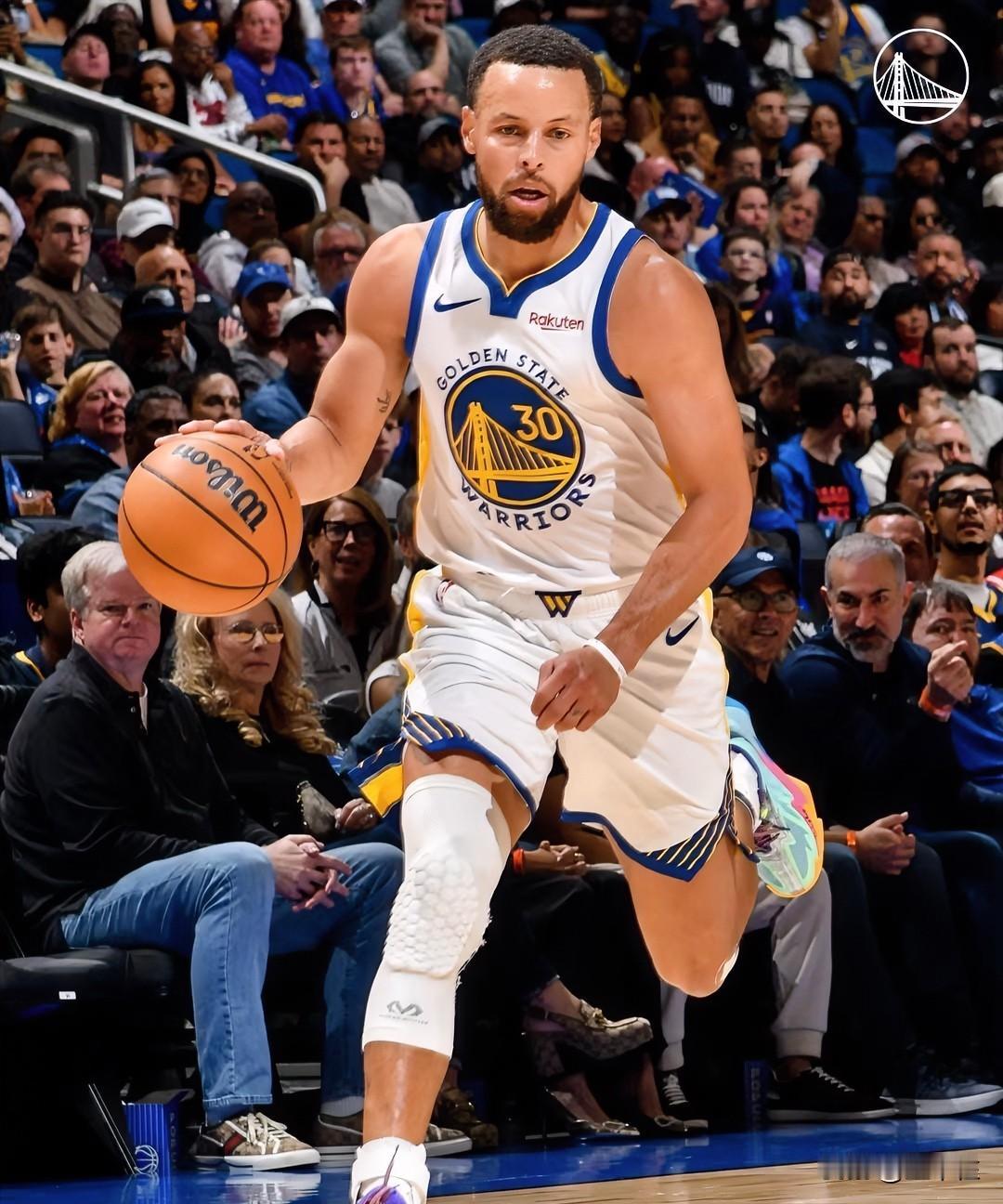 “玄冥二老”不敌魔术！为什么不提勇士，因为比赛就是“二打八”！库里一人对抗魔