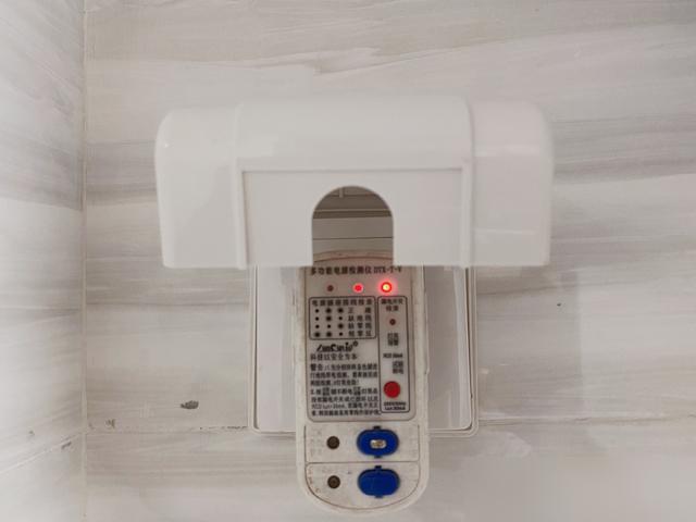 买电热水器可别犯傻！我同事上周买了台，商家居然追着要退货——就因为他家插座没地线