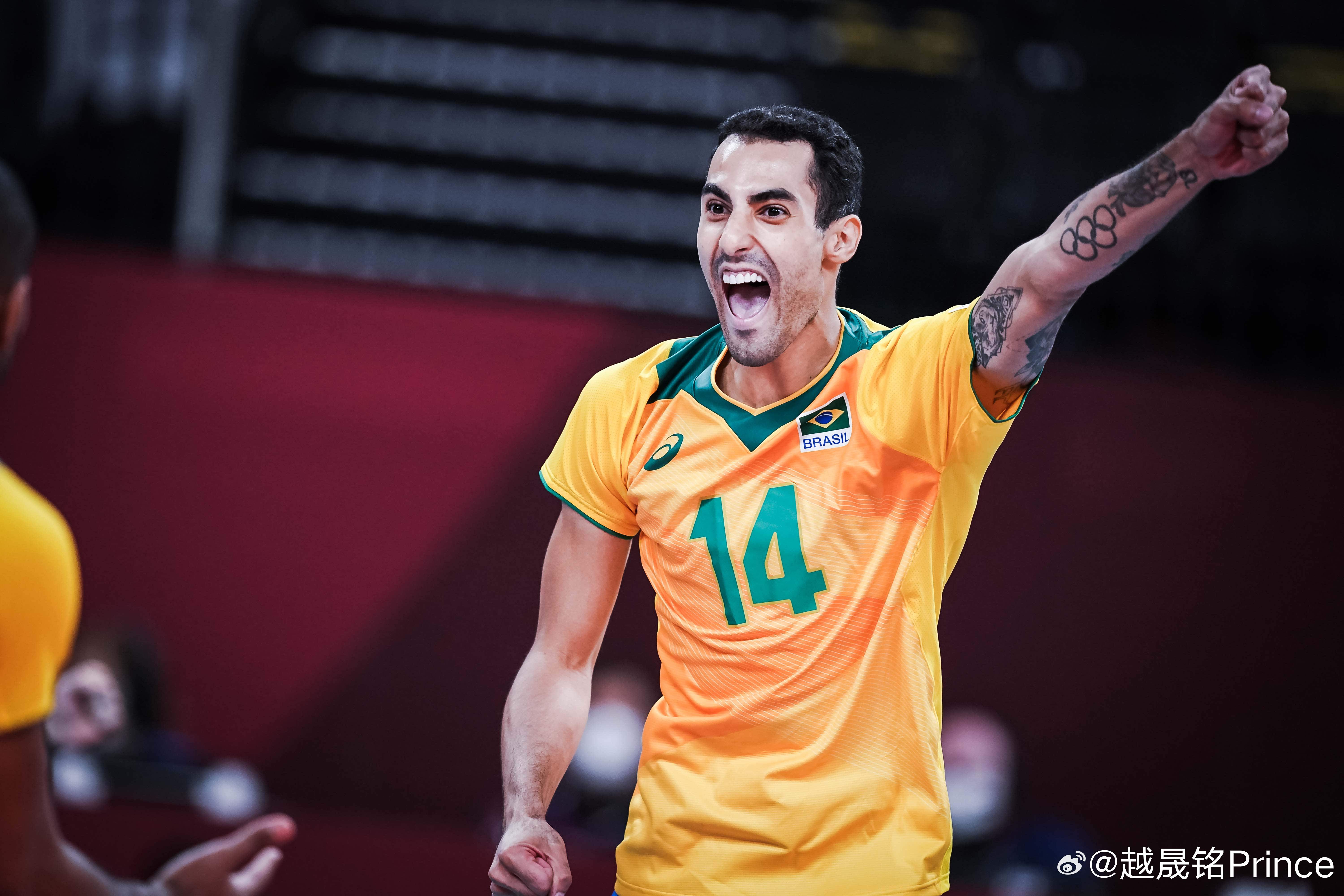 🔥道格拉斯·索萨今夏将重返巴西国家队🔥据巴西多方消息来源称，道格拉斯·索