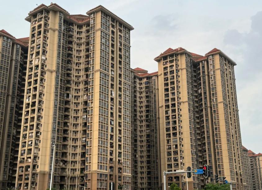 楼市的一声“惊雷”，迅速传遍全网。谁都没料到，国家会在2026年8月28日这个普