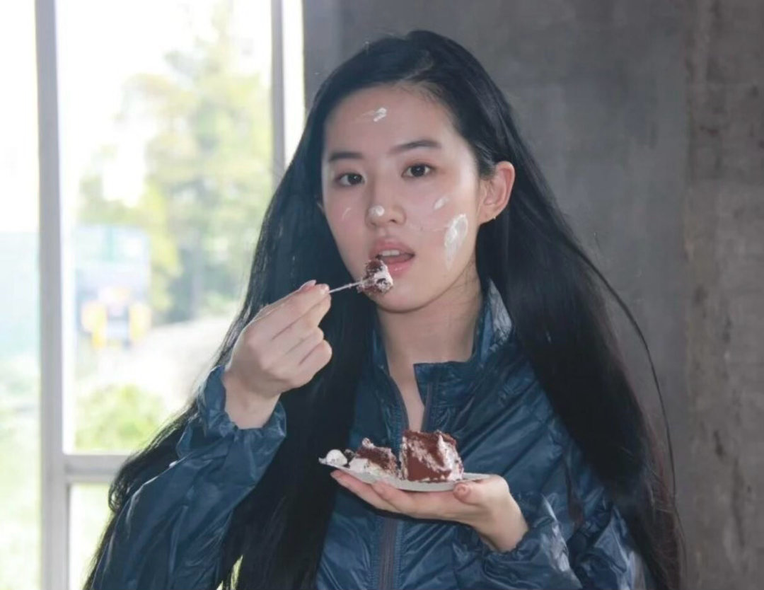 看到就心情好的奶油蛋糕菲🎂