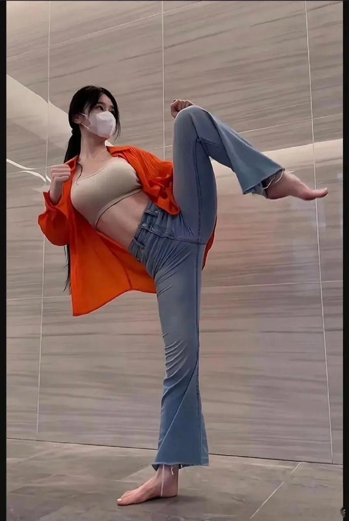 一看就知道是会功夫的