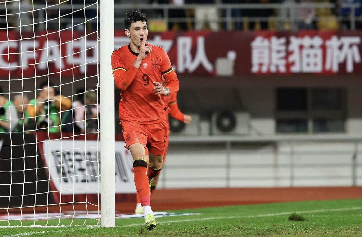 只待官宣！国足锋霸拜合拉木转会成都蓉城！此前成都蓉城的队长周定洋转会至深圳新鹏