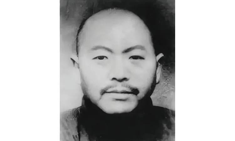 1951年，大汉奸黄标被判死刑，到了刑场，黄标却很不甘心：“我每个月给新四军送了