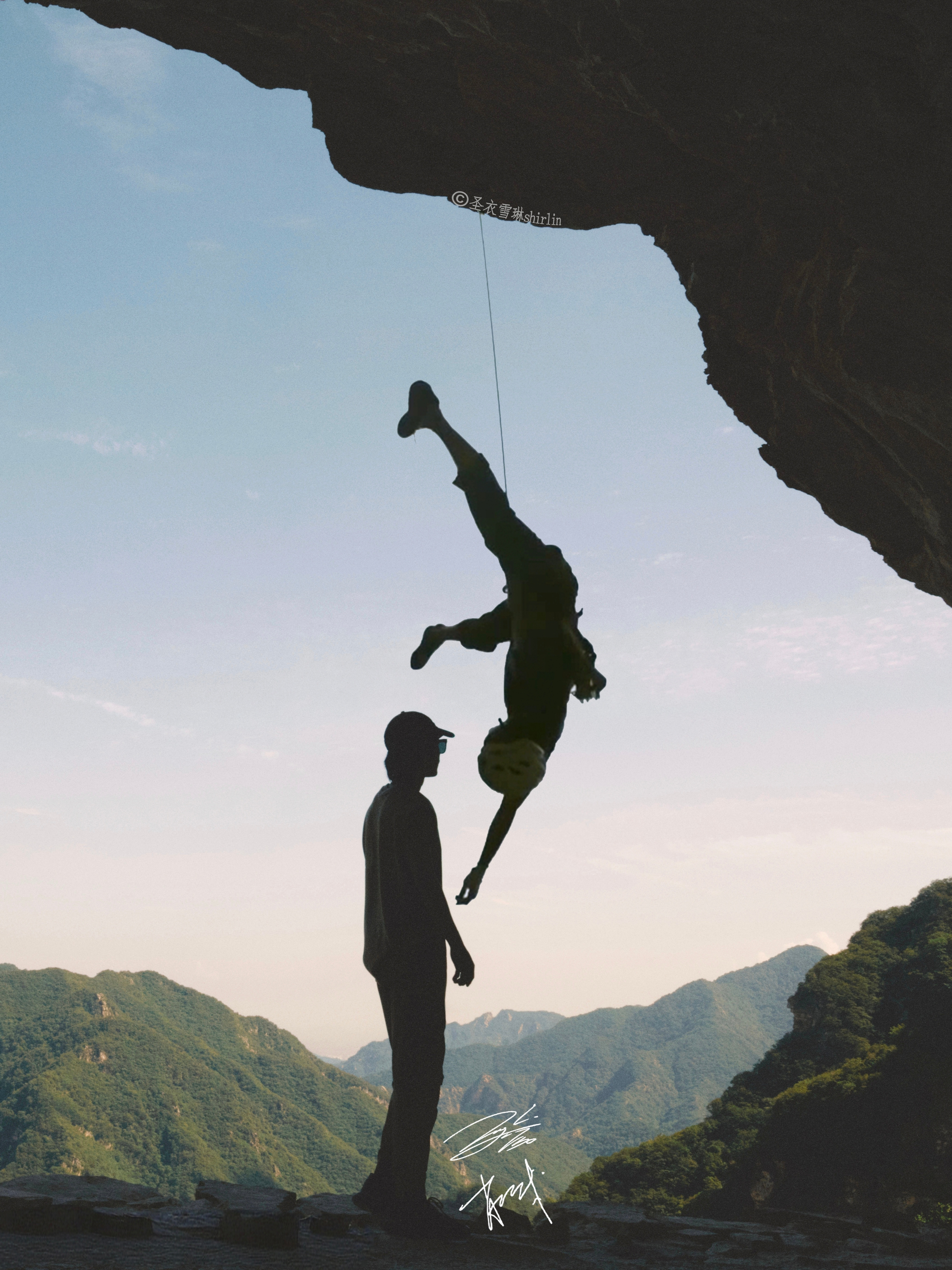 王一博肖战探索新境第二季，这不就来啦大家还记得第一季的山洞剪影图吗？