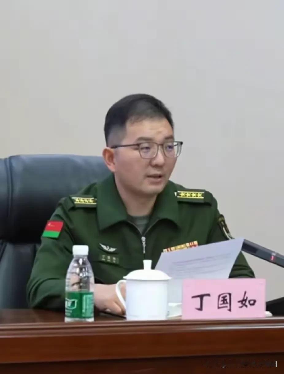 年仅39岁，就成为大校级的军官，这在全军各兵种、各院校都属极少见的吧？