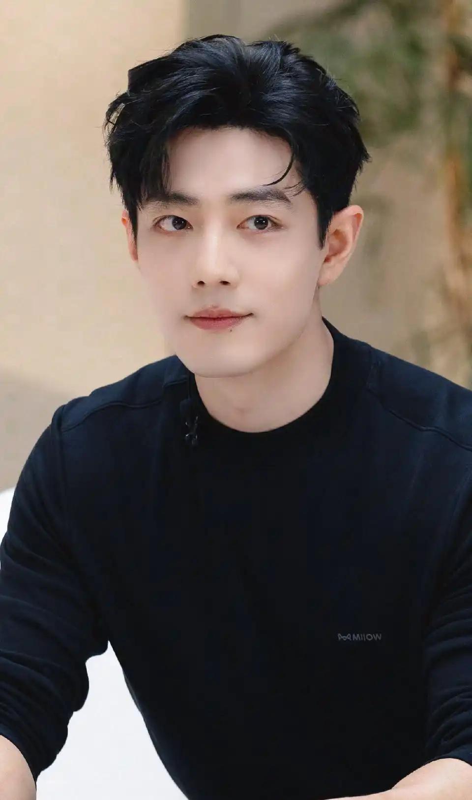 肖战再添新身份：中广联合会演员委员会会员，这背后有何深意？肖战近日以中广联合