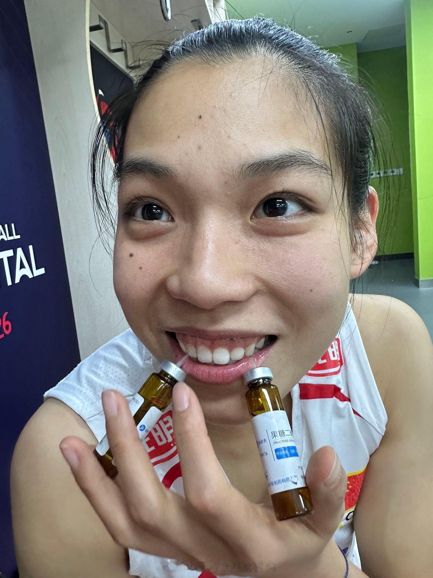 我是庄宇珊黑粉[大笑]第三张你们觉得像谁？​​​