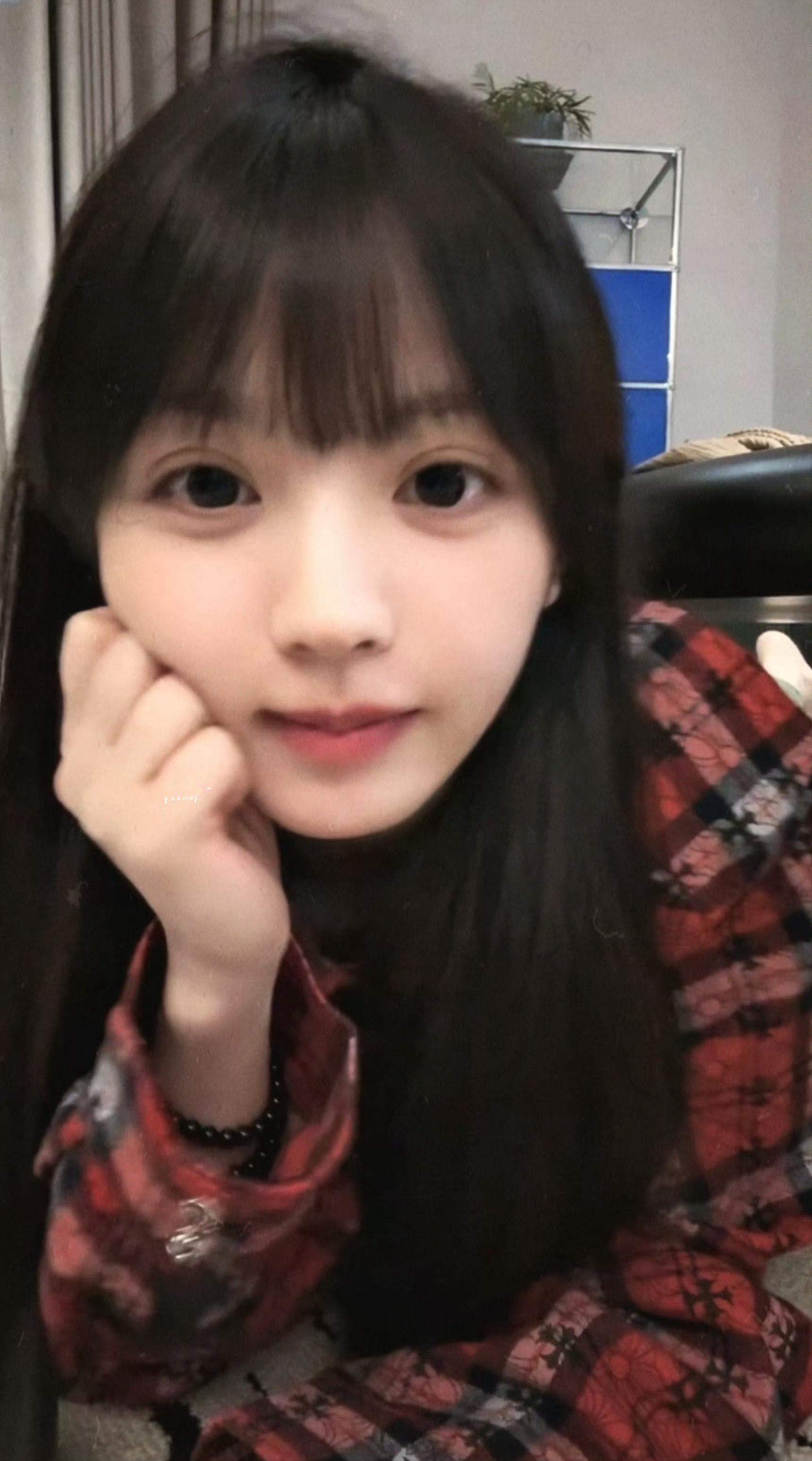 怎么会有这么可爱的小女孩​​​