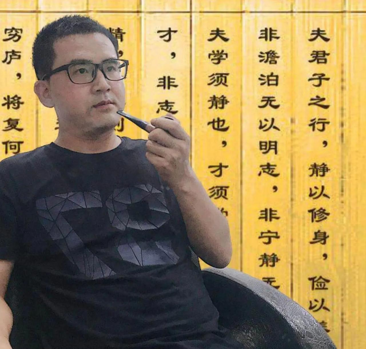 梦若神机在3600点时候宣布永远停更，在股市突破3800点时又出来提醒风险，我相