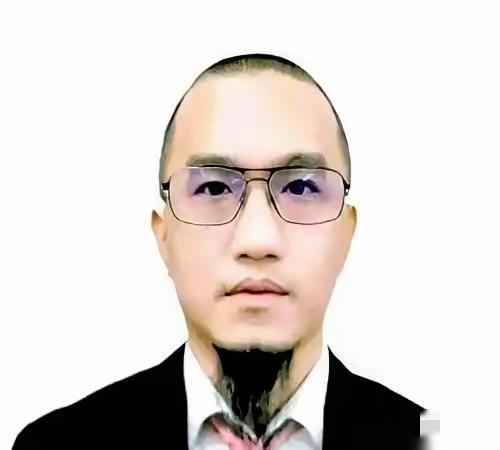 刚抓回来的这个福建晋江人，施纯芳，干了一件最绝的事。他顶着“华人商会会长”的头