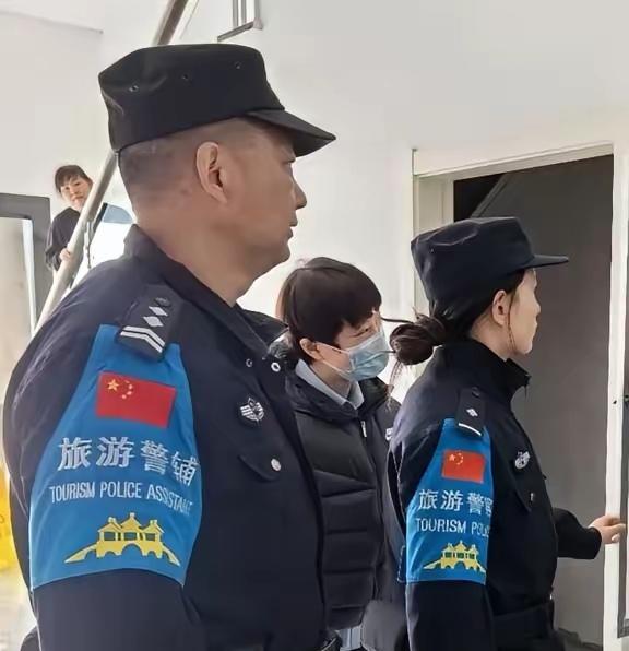 “旅游警辅‌”同属公安辅警‌！“旅游警辅”即从事旅游警务工作的‌勤务辅警‌，