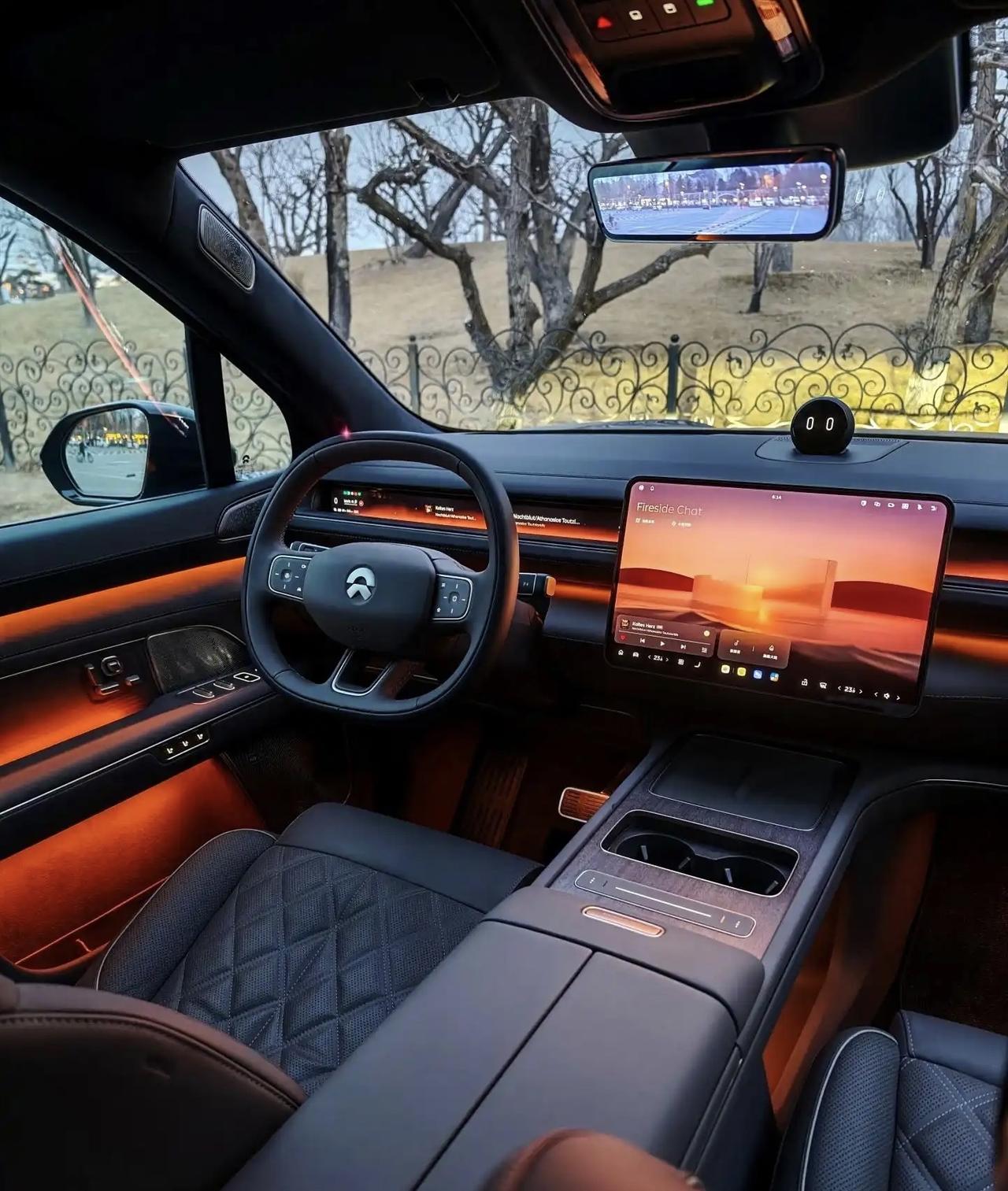 大家看看，蔚来ES8的内饰，满分10分，能给几分？我觉得可以给到8分，因为我个人