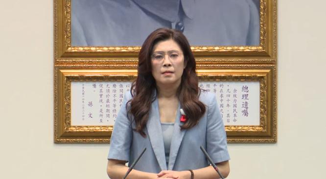 大陆发出邀请，1小时刚过，郑丽文召开记者会，会上出现了“罕见一幕”！3月3